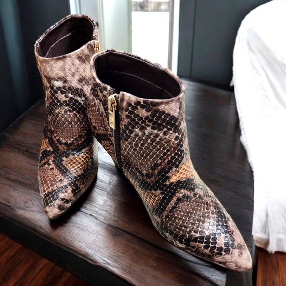 Comfort Est 1946 Snakeskin Dress Boot Shoes, 7 - Picture 2 of 8